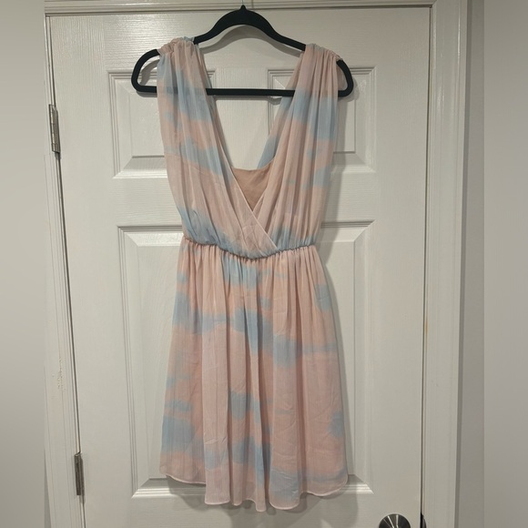 ALICE + OLIVIA Tie-Dye Print Mini Dress - Picture 1 of 3